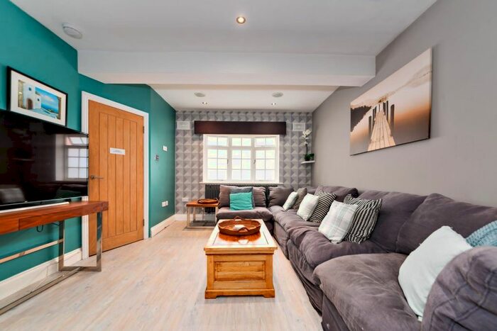 3 Bedroom Terraced House To Rent In Bedford Street, Brighton, BN2