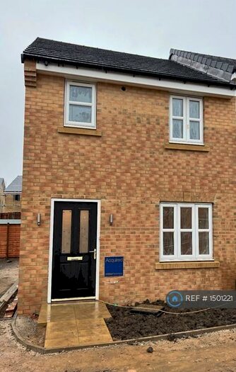 2 Bedroom Terraced House To Rent In Spring Wood Crescent, Leeds, LS16
