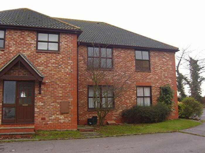 1 Bedroom Flat To Rent In Midwinter Avenue, Milton, Abingdon, OX14