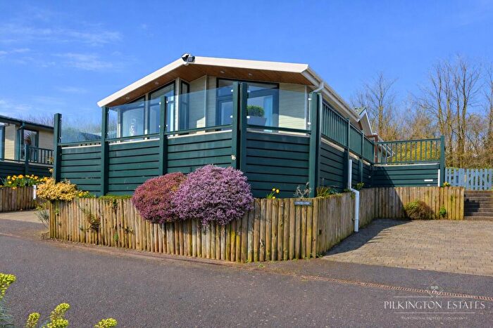 2 Bedroom Chalet For Sale In Ladram Bay Holiday Centre, Ladram Bay, Otterton, Budleigh Salterton, Devon, EX9
