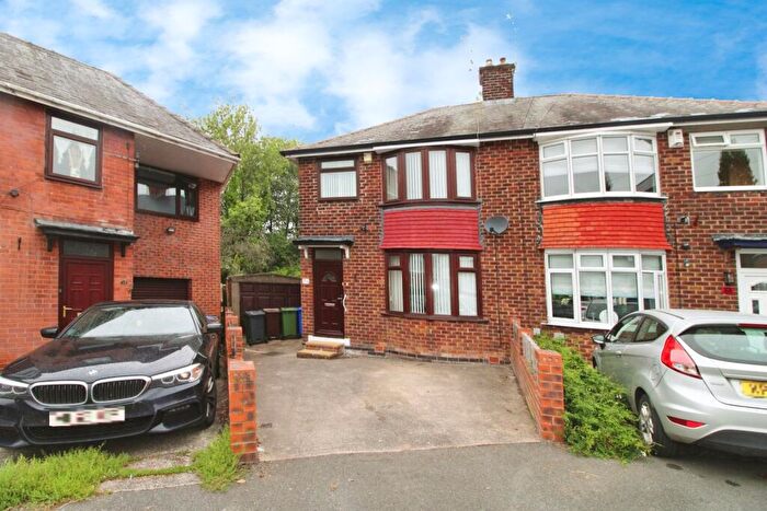 3 Bedroom Semi-Detached House To Rent In Richmond Place, Sheffield, South Yorkshire, S13