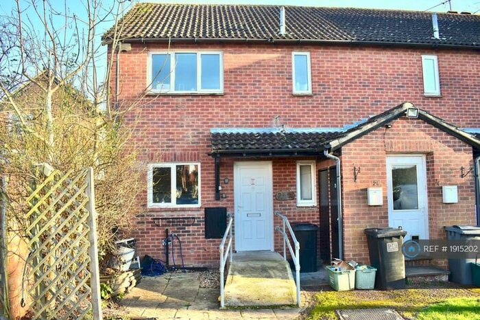 1 Bedroom Flat To Rent In Caistor Close, Calcot, Reading, RG31