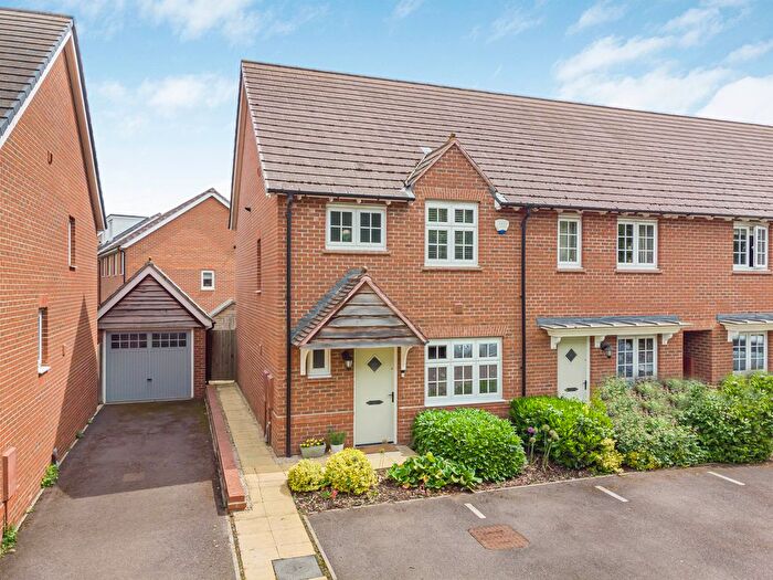3 Bedroom End Of Terrace House For Sale In Wymund Way, Hauxton, CB22