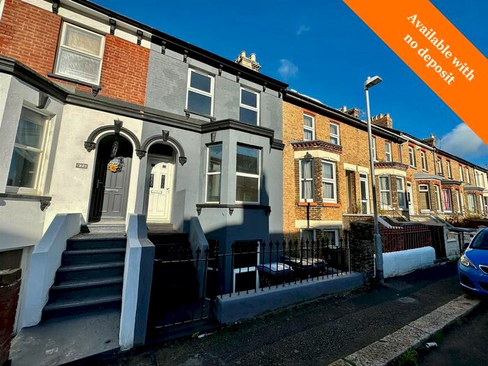 4 Bedroom Property To Rent In Longfield Road, Dover, CT17