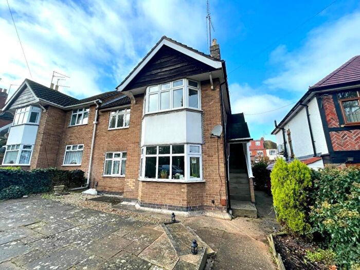 2 Bedroom Maisonette For Sale In London Road, Delapre, Northampton, NN4