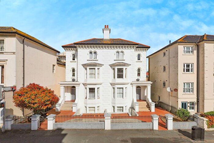 1 Bedroom Flat For Sale In Seaside Road, Eastbourne, BN21