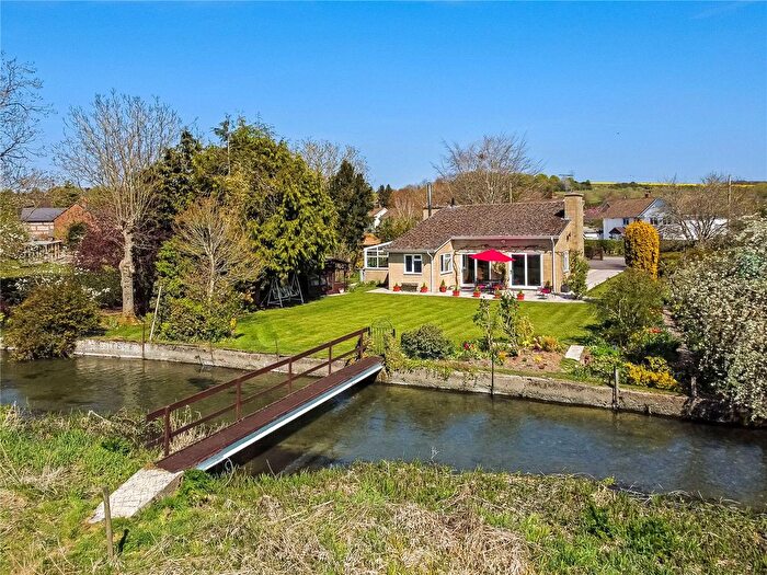 4 Bedroom Bungalow For Sale In Duck Street, Steeple Langford, Salisbury, Wiltshire, SP3