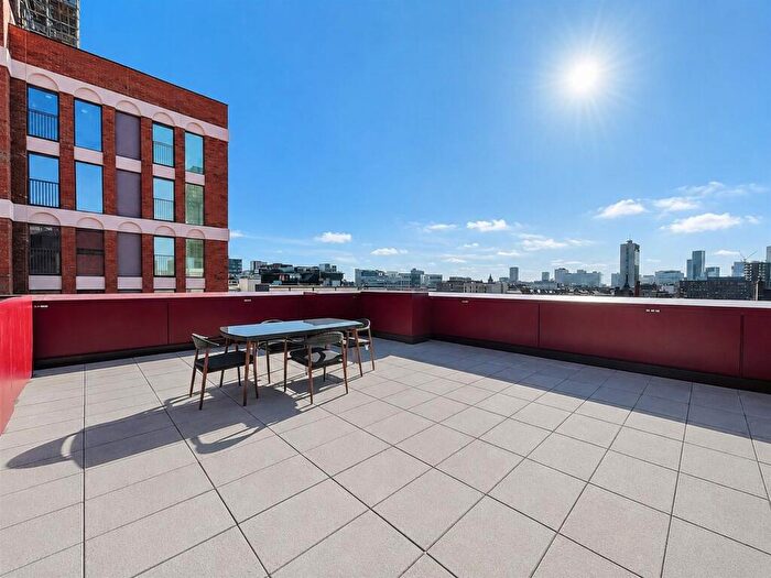 2 Bedroom Apartment To Rent In Addington Street, Manchester, M4