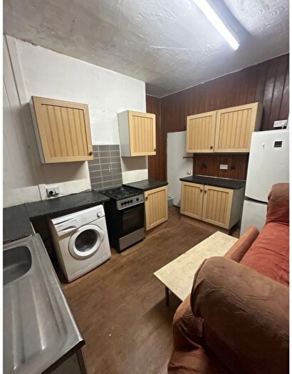 3 Bedroom Terraced House To Rent In Burley Lodge Road, LS6