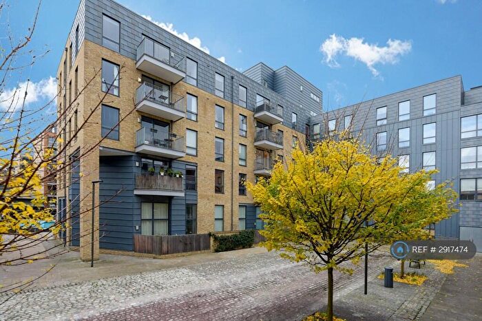2 Bedroom Flat To Rent In Hertford Road, London, N1