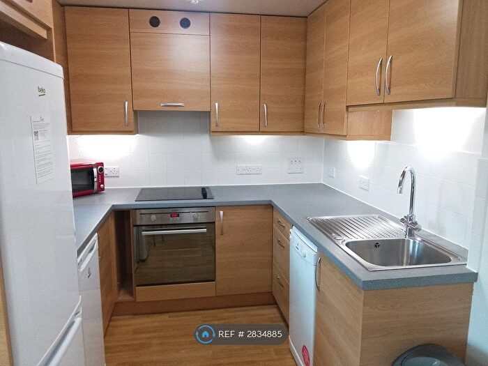 5 Bedroom Flat To Rent In Columbia Lodge, Southampton, SO16