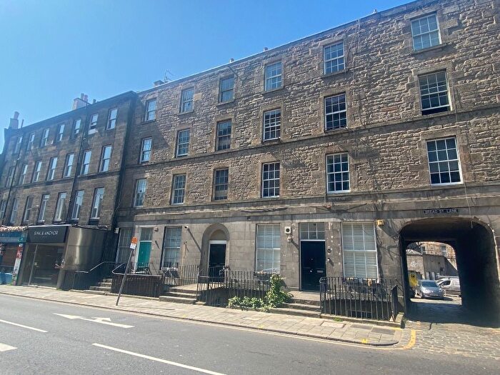 1 Bedroom Flat To Rent In East Fountainbridge, Edinburgh, EH3