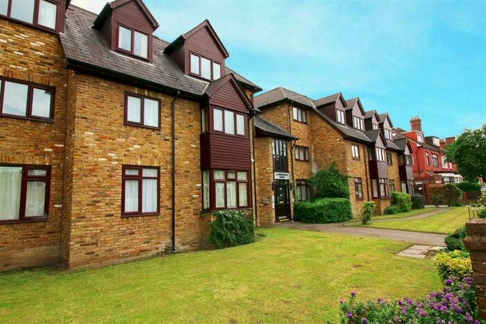 1 Bedroom Flat To Rent In Gainsborough Lodge, Harrow, HA1