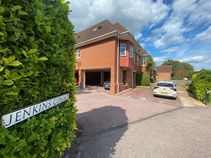 2 Bedroom Apartment To Rent In Chapel Lane, Bagshot, Surrey, GU19