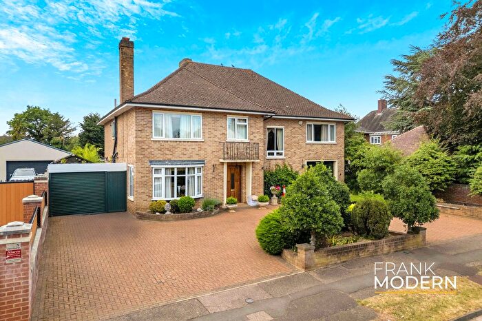 4 Bedroom Detached House For Sale In Westwood Park Road, Peterborough, PE3