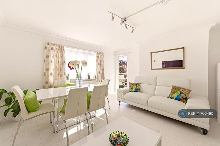 4 Bedroom Flat To Rent In Avenue House, London, NW6