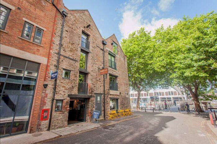 2 Bedroom Character Property To Rent In The Harris Lofts, Narrow Quay, BS1