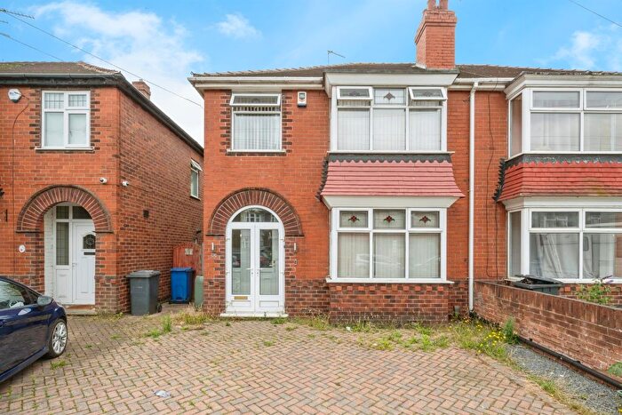 3 Bedroom Semi-Detached House For Sale In Zetland Road, Town Moor, Doncaster, DN2