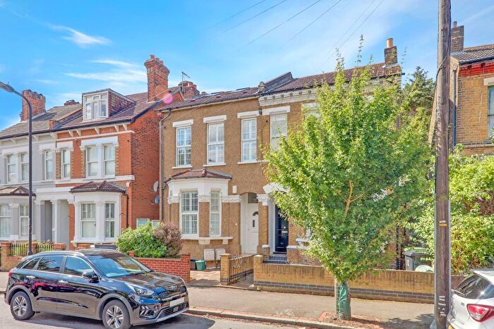 3 Bedroom Flat For Sale In Wiverton Road, Sydenham, SE26