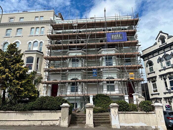 1 Bedroom Flat To Rent In Orchard Gardens, Teignmouth, TQ14