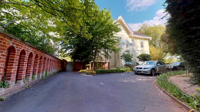 2 Bedroom Flat To Rent In Pittville, GL52