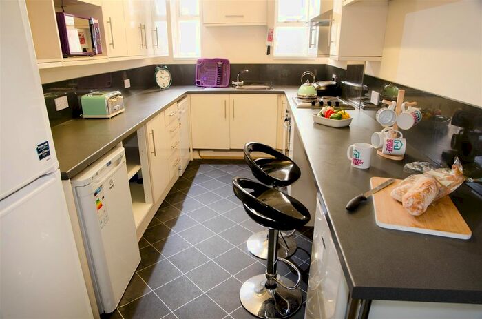 5 Bedroom Property To Rent In King Street, Lancaster, LA1