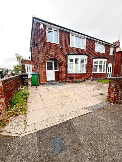 3 Bedroom Semi-Detached House To Rent In Beechwood Road, West Bromwich, B70