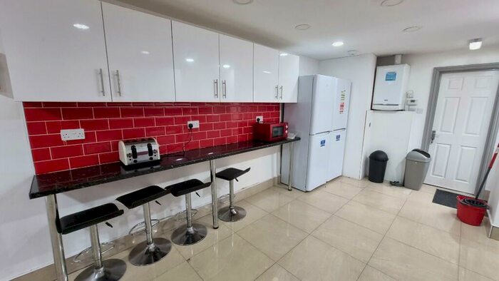 7 Bedroom Detached House To Rent In Alton Road, Birmingham, B29