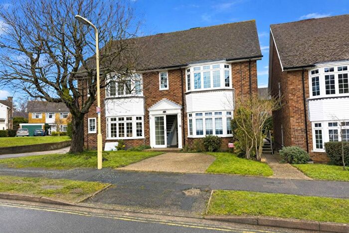 2 Bedroom Property To Rent In Cranbrook Court, Fleet, GU51