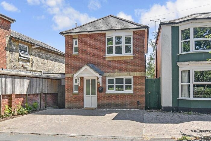 3 Bedroom Detached House For Sale In Upton Road, Ryde, Isle Of Wight, PO33