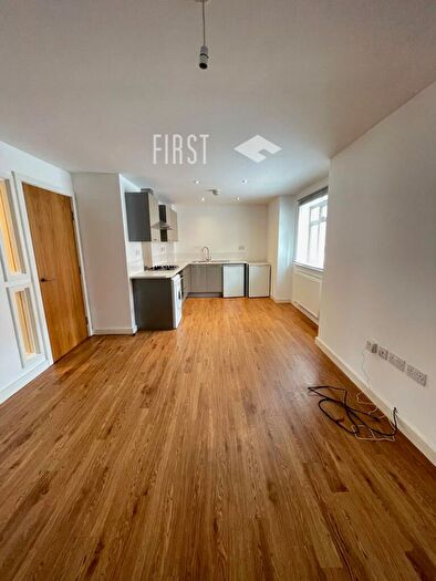 2 Bedroom Flat To Rent In Avenue Road Extension, Clarendon Park, LE2