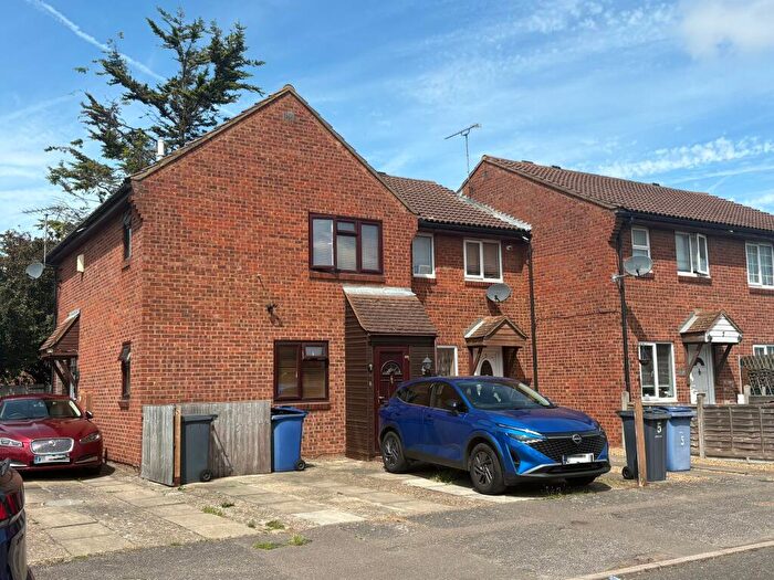 1 Bedroom Finca To Rent In Thackeray Avenue, Tilbury, RM18