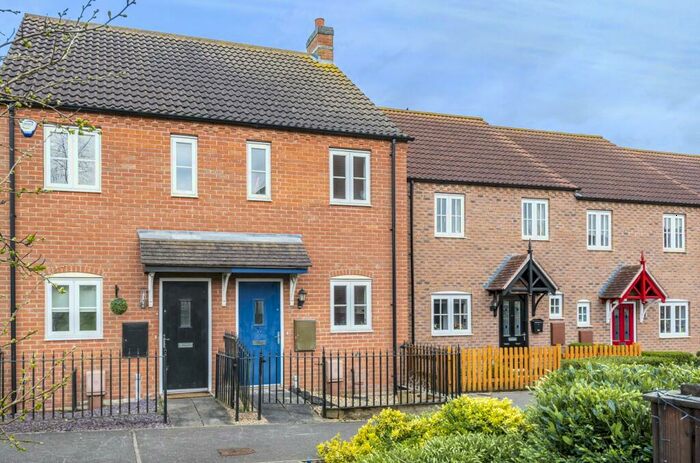 2 Bedroom Semi-Detached House To Rent In Crowder Close, LN3