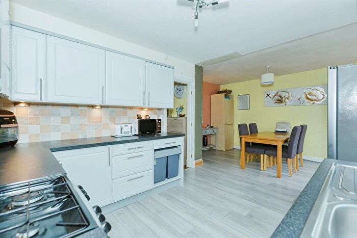 4 Bedroom Detached House For Sale In Sunnyhill, Burbage, Hinckley, LE10