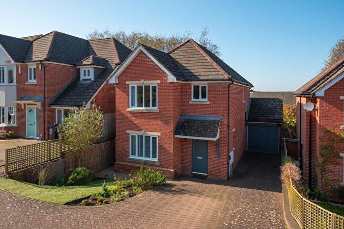 4 Bedroom Detached House For Sale In Little Copse Close, Chartham, CT4