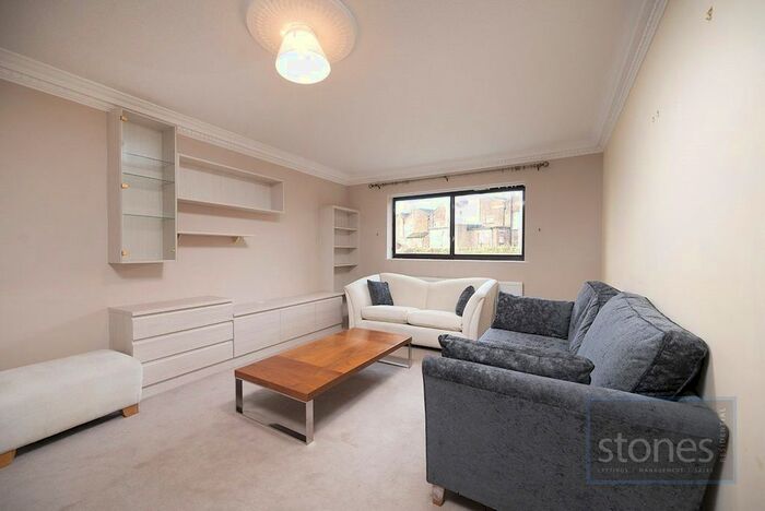 2 Bedroom Flat To Rent In Spencer Close, London, N3