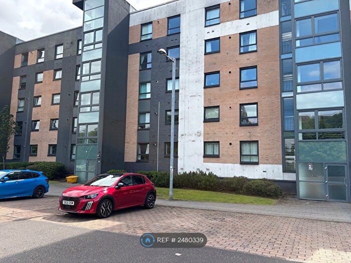 2 Bedroom Flat To Rent In Firpark Court, Glasgow, G31