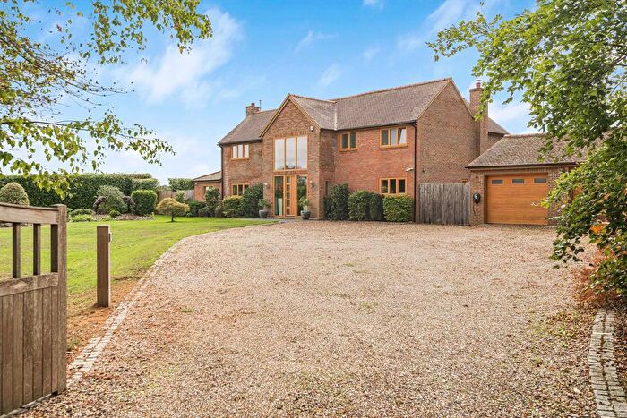 5 Bedroom Detached House For Sale In Rush Green, Hertford, SG13