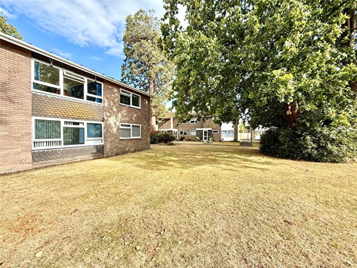 2 Bedroom Apartment For Sale In Hoburne Gardens, Highcliffe On Sea, Christchurch, Dorset, BH23