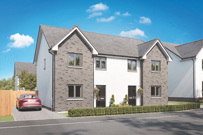 3 Bedroom Semi-Detached House For Sale In Wellhall Road, Hamilton, ML3
