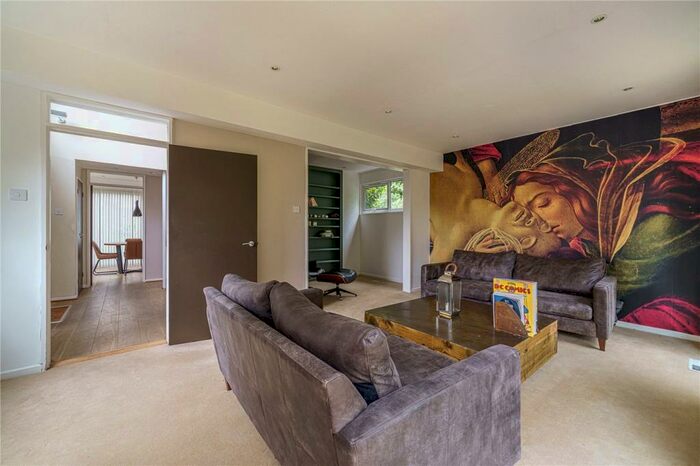 4 Bedroom Detached House To Rent In Great Brownings, West Dulwich, London, SE21