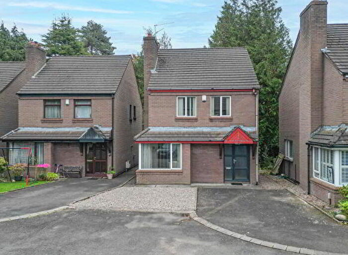 3 Bedroom Detached House For Sale In Somerton Close, Belfast, BT15