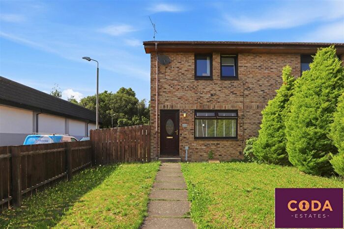 3 Bedroom End Of Terrace House For Sale In Shiskine Drive, Glasgow, G20
