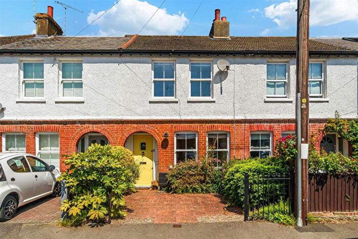 2 Bedroom Terraced House For Sale In Ferndale Road, Banstead, SM7