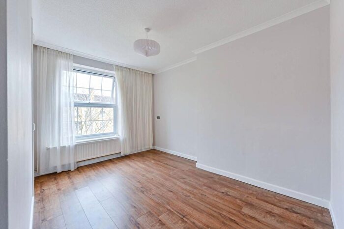 2 Bedroom Flat To Rent In Tufnell Park Road, , Tufnell Park, London, N7