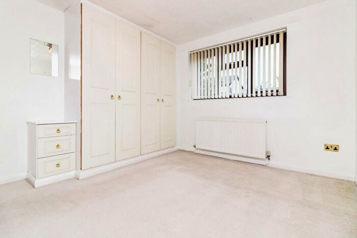 2 Bedroom Detached Bungalow To Rent In Bolton Road, Salford, M6