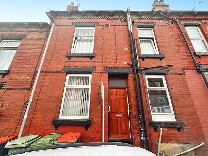2 Bedroom Terraced House For Sale In Moorfield Grove, Leeds, LS12