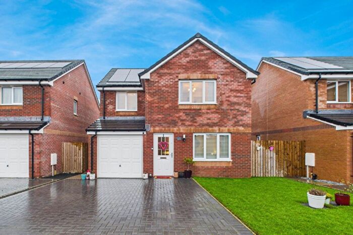 4 Bedroom Detached House For Sale In Twister Crescent, Stonehouse, ML9