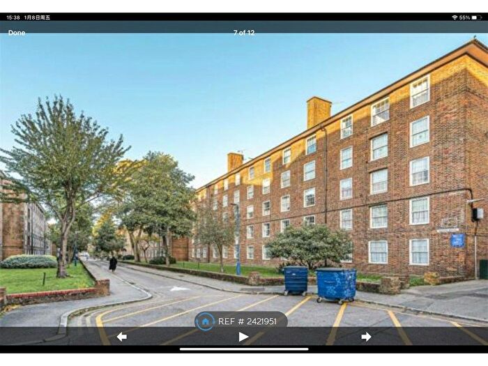 2 Bedroom Flat To Rent In Gosling Way, London, SW9