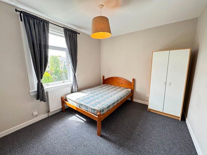 2 Bedroom Flat To Rent In Hutchison Road, Slateford, Edinburgh, EH14